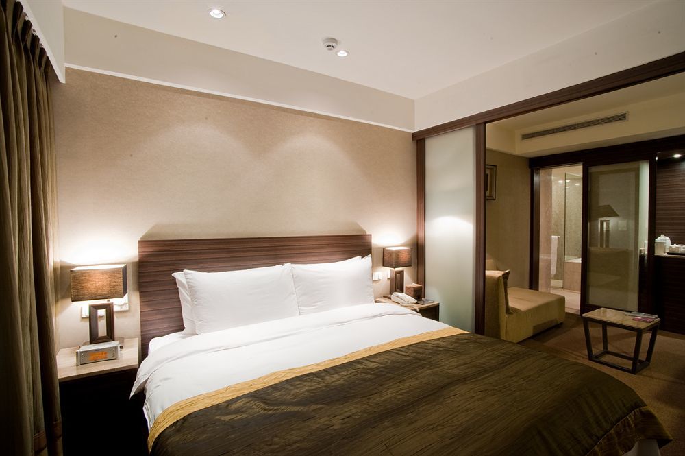 The Tango Hotel Taipei Linsen Extérieur photo